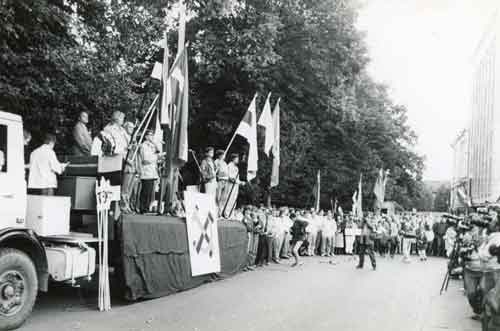Baltian-ketju Molotov-Ribbentrop-sopimuksen 50-vuotispäivänä