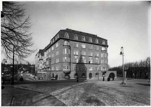 Tehtaankatu 1