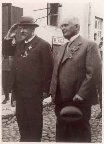 Pehr Evind Svinhufvud, Konstantin Päts