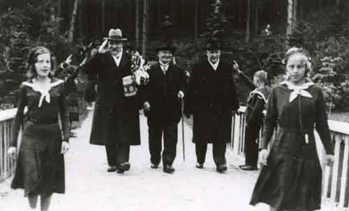 Pehr Evind Svinhufvud, Konstantin Päts, Jaan Teemant