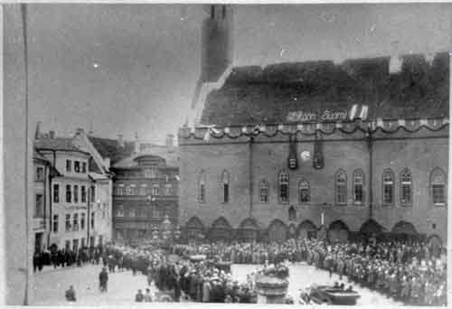 Tallinnan raatihuone ja tori