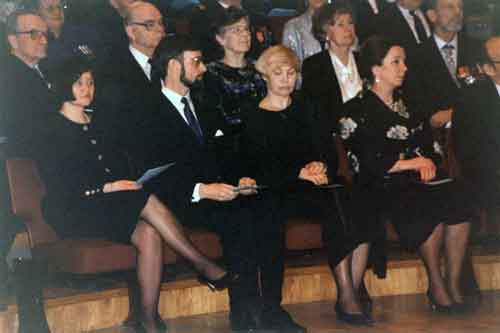 yleisöä salissa