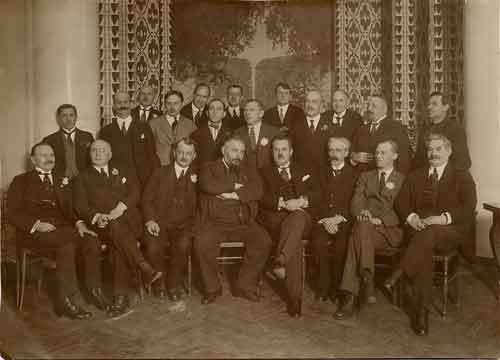 herrat ryhmäkuvassa