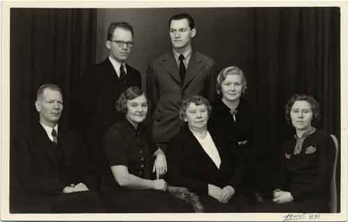 Tamm, Ojalo, Mänd, Ola Nikko, Ida Schwalbe, Alma Hiitonen, Ella Org