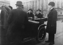 Rudolf Holsti, Aleksander Hellat