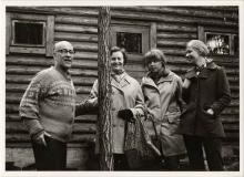Unio Hiitonen, Erika, Leena ja Eevi Nivanka
