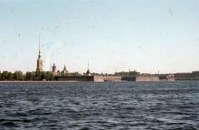 Leningrad, Neva, Pietari Paavalin linnoitus